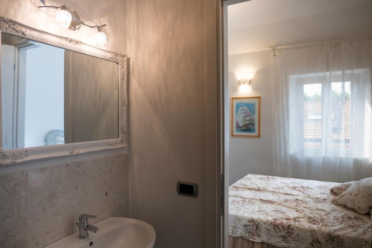 Artemisia Appartement Viareggio Buitenkant foto