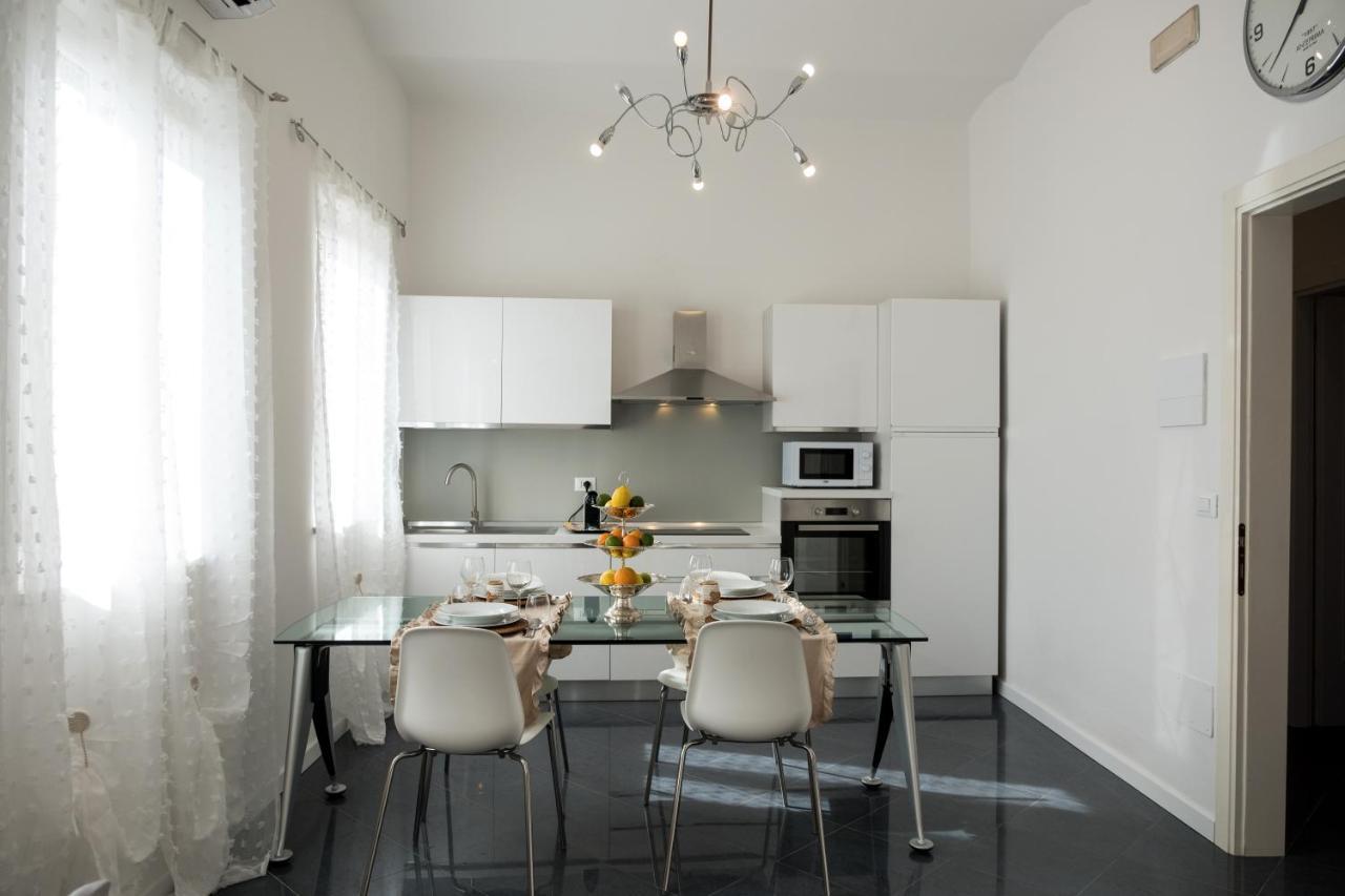 Artemisia Appartement Viareggio Buitenkant foto